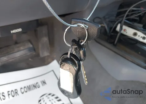 2000 Dodge Dakota Slt/Sport from USA, damaged, VIN 1B7GL22X0YS705456